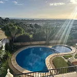 Cliff Enchantment - Pool And Sea View In Apartman